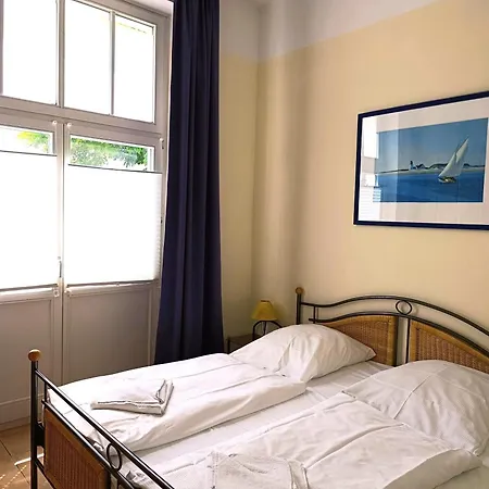 Hotel Haus Am Park Whg 01 Kuehlungsborn